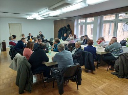 svećenik advent mala