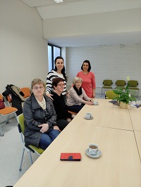 Videće pratiteljice mala